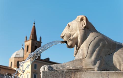 Lion fountain