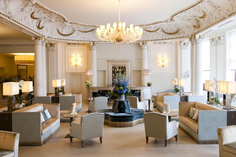 Lobby and lounge bar at Savoia Excelsior Palace Trieste